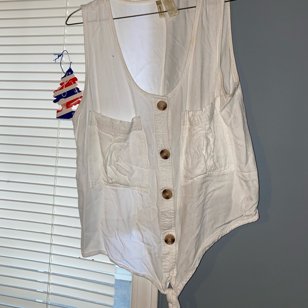 White crop top